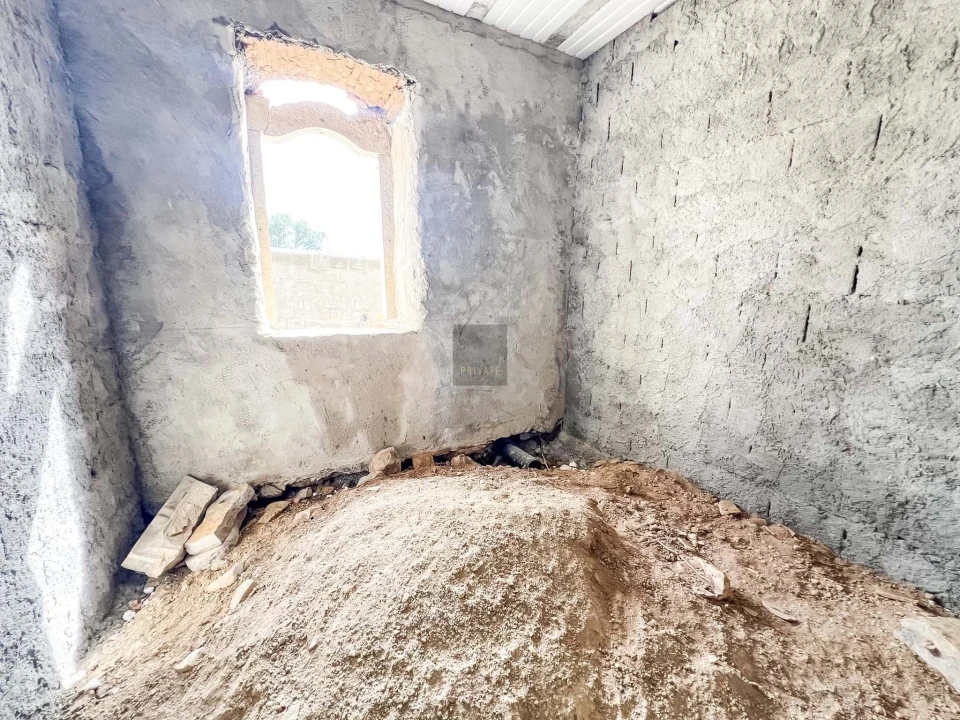 Moradia T9 para Venda em Santa Barbara de Nexe Foto 39