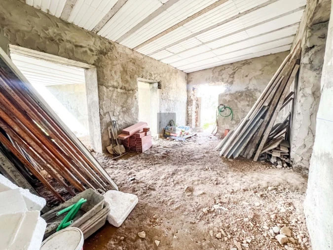 Moradia T9 para Venda em Santa Barbara de Nexe Foto 28