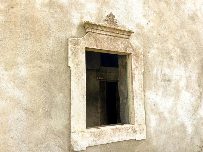 Moradia T9 para Venda em Santa Barbara de Nexe Foto 10