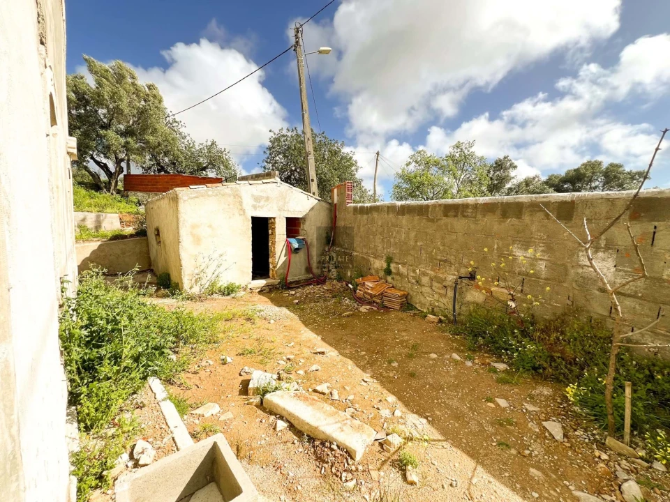 Moradia T9 para Venda em Santa Barbara de Nexe Foto 41