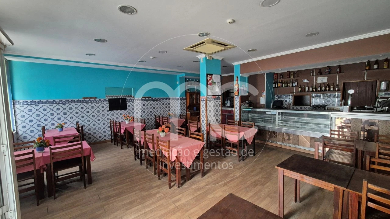 Negócio para Arrendamento em São Domingos de Rana Foto 38