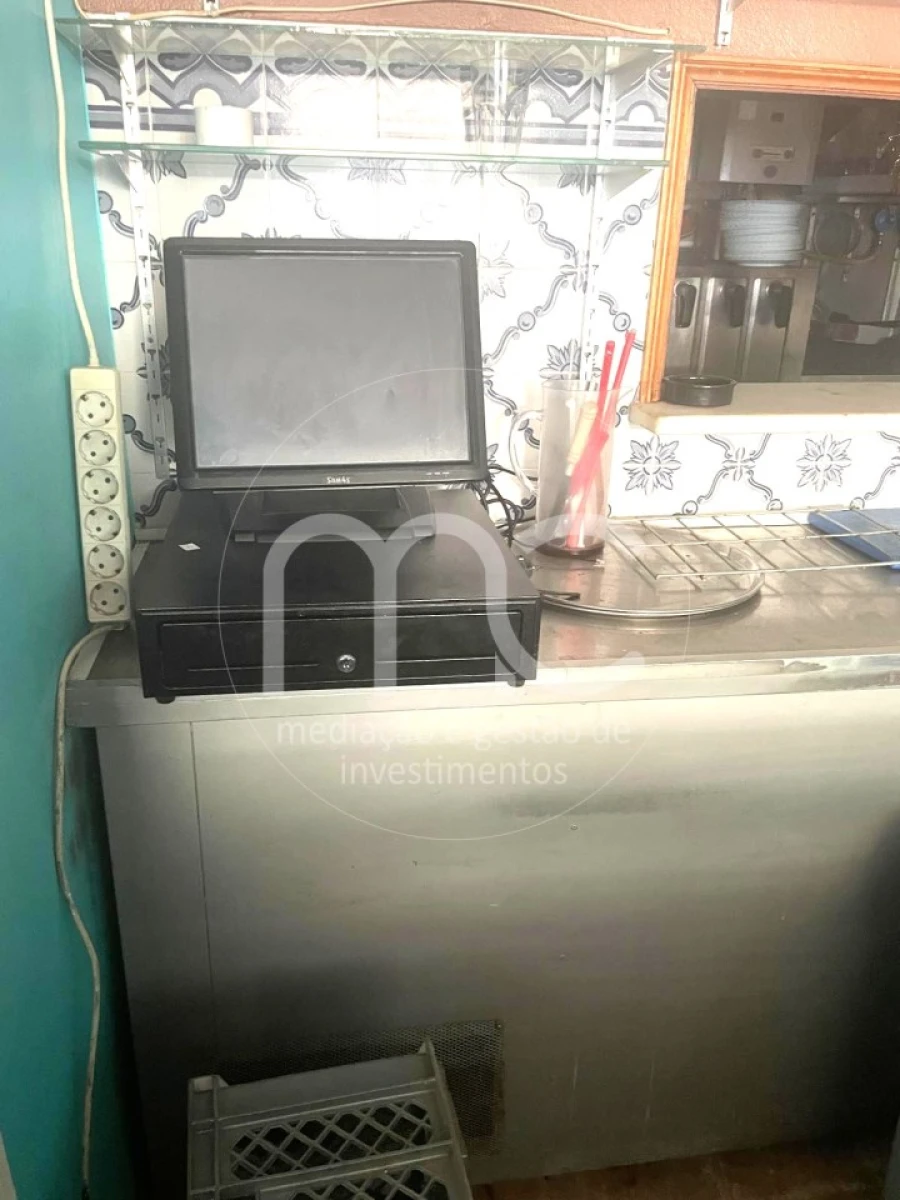 Negócio para Arrendamento em São Domingos de Rana Foto 11