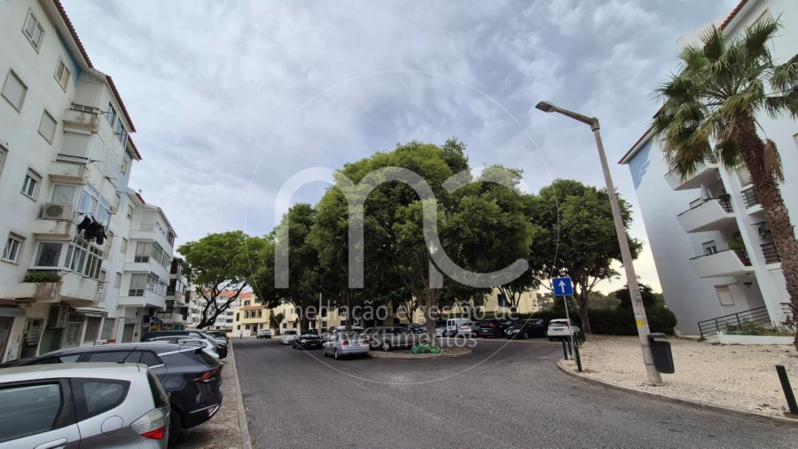 Negócio para Arrendamento em São Domingos de Rana Foto 18