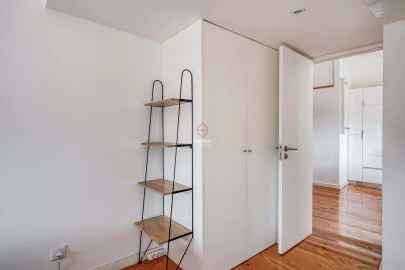 Apartamento T1 para Venda em Santa Maria Maior
