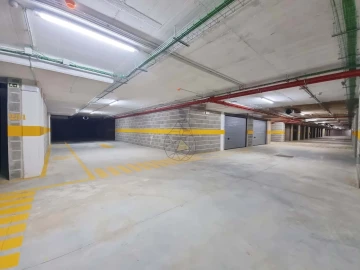 Garagem para Venda em Portimão
