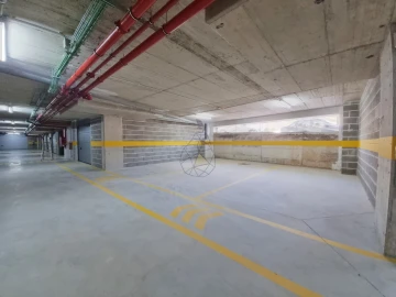 Garagem para Venda em Portimão