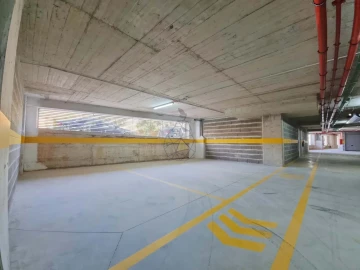 Garagem para Venda em Portimão