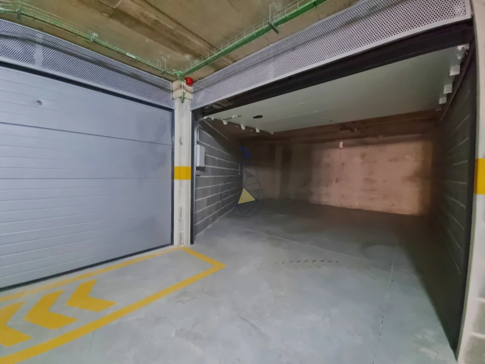 Garagem para Venda em Portimão Foto 9