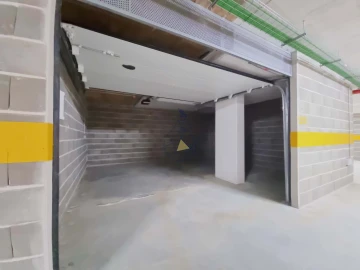 Garagem para Venda em Portimão