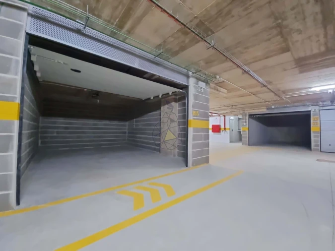 Garagem para Venda em Portimão Foto 1