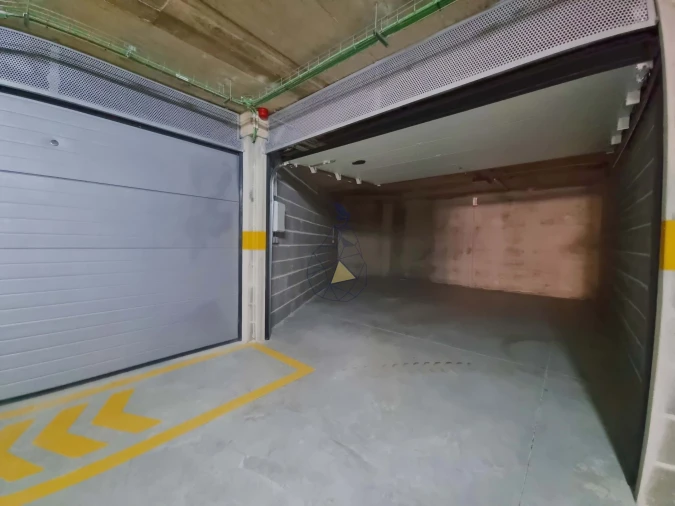 Garagem para Venda em Portimão Foto 8