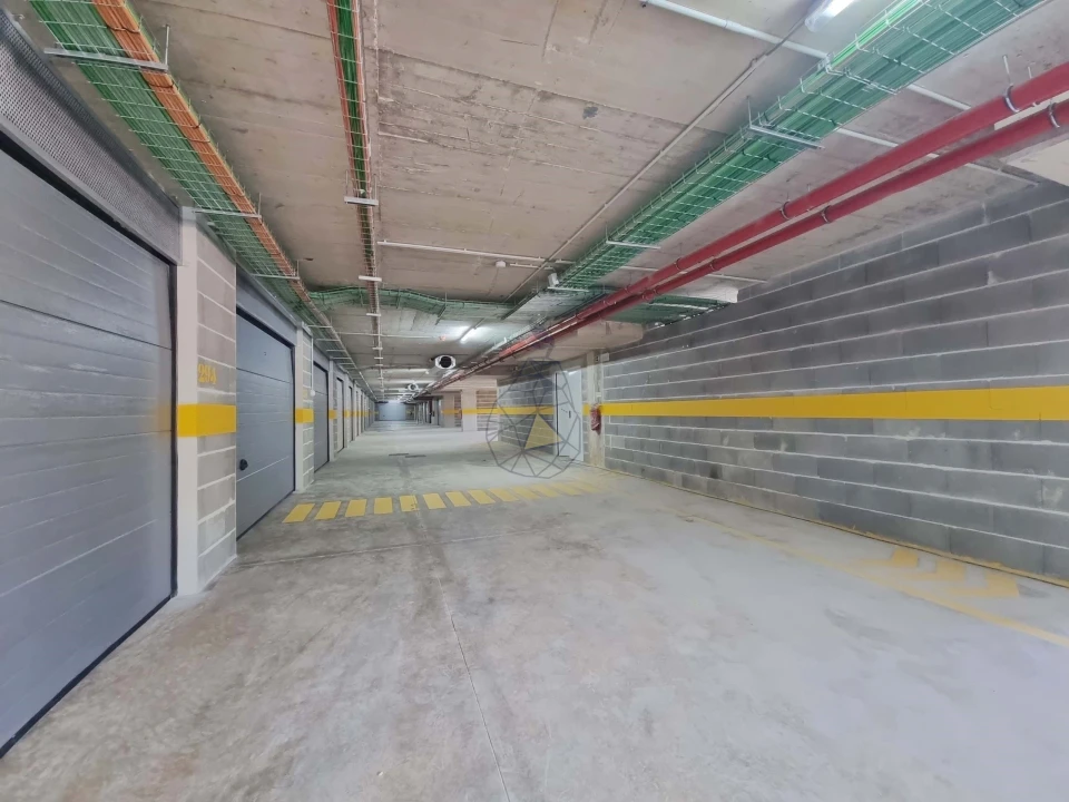 Garagem para Venda em Portimão Foto 23