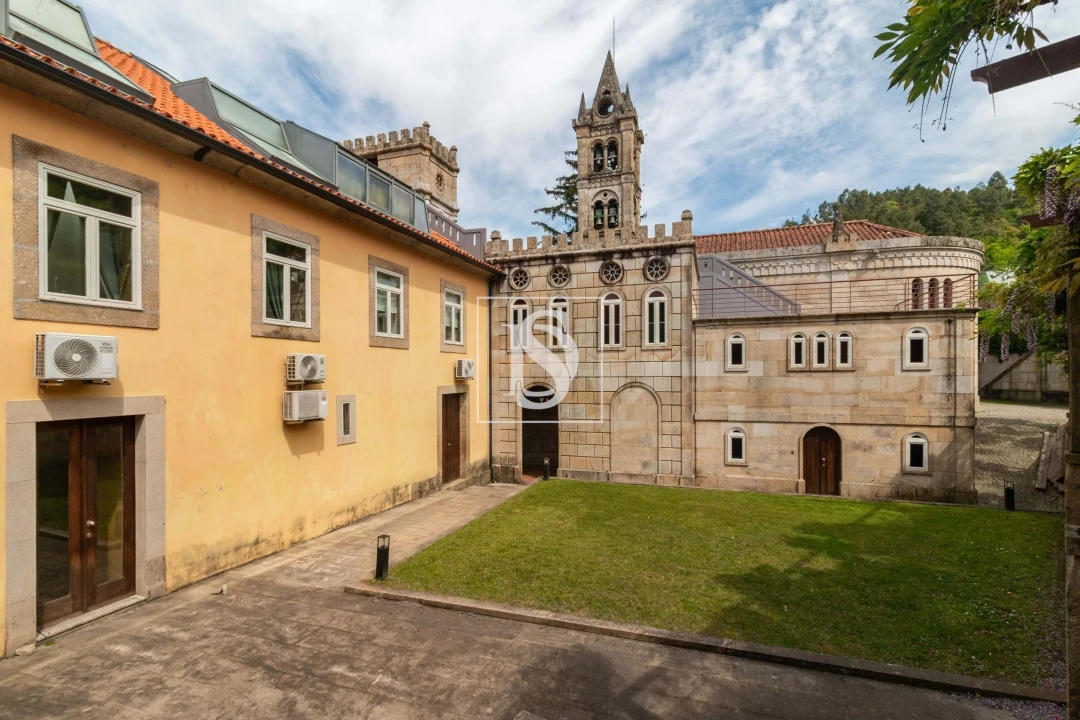 Quinta T10 para Venda em Alhões, Bustelo, Gralheira e Ramires Foto 1