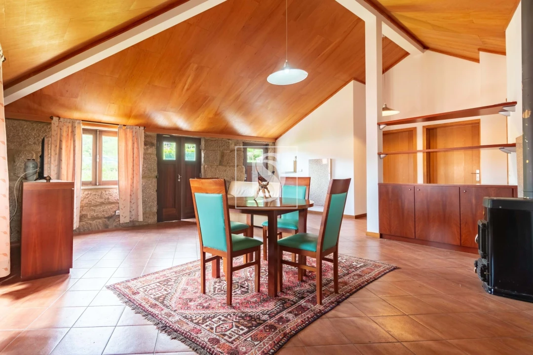 Quinta T10 para Venda em Alhões, Bustelo, Gralheira e Ramires Foto 32