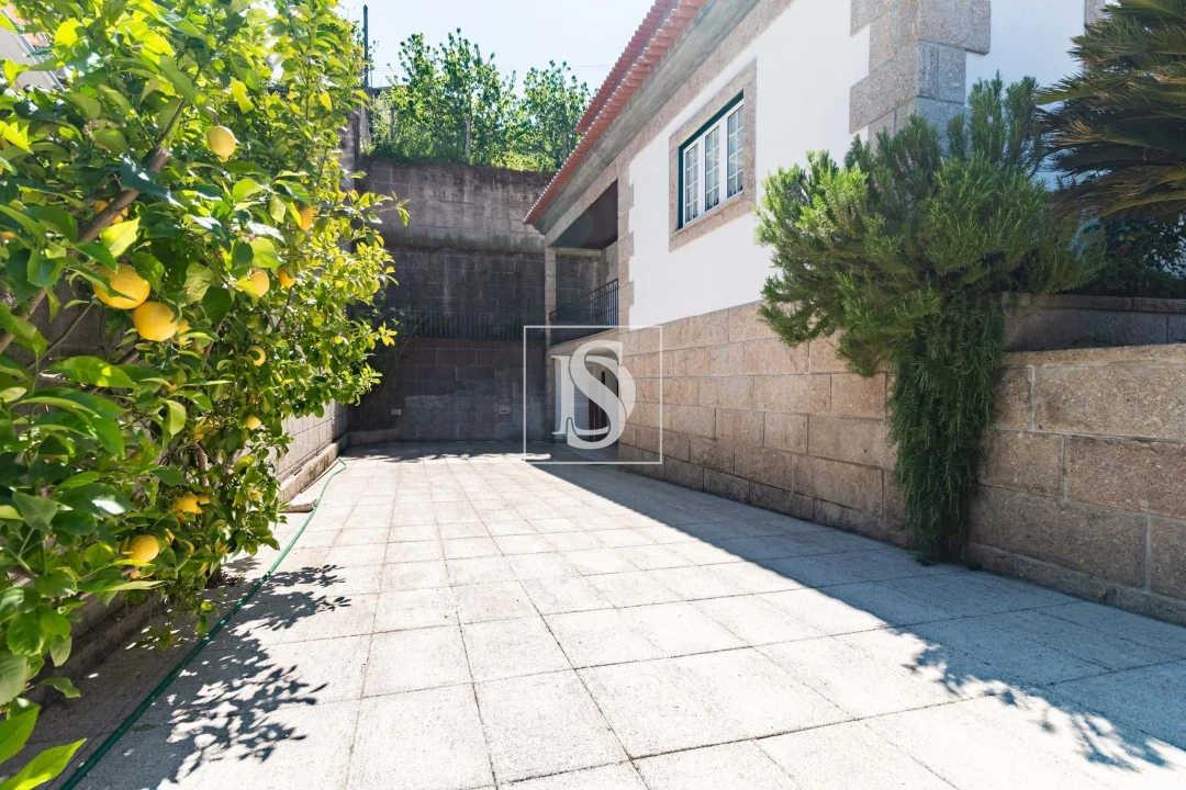 Moradia T5 para Venda em Anreade e São Romão de Aregos Foto 17