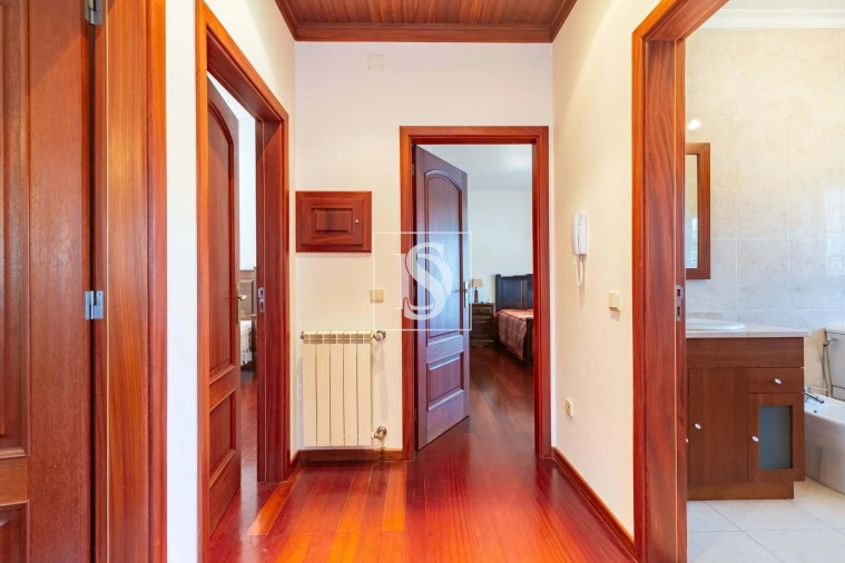 Moradia T5 para Venda em Anreade e São Romão de Aregos Foto 11