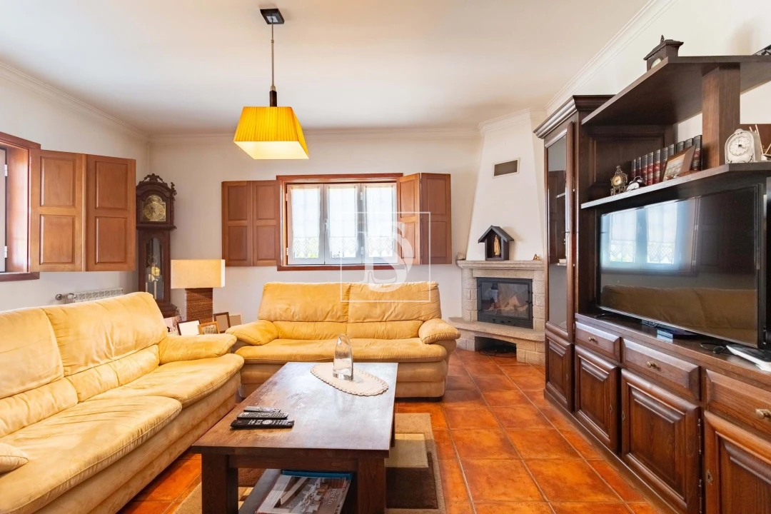 Moradia T5 para Venda em Anreade e São Romão de Aregos Foto 8