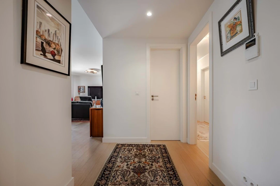 Apartamento T3 para Venda em Seixal Foto 7