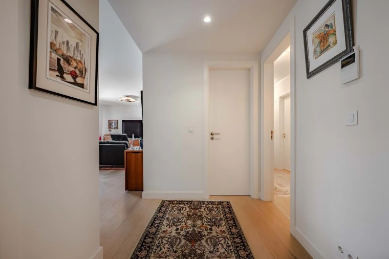 Apartamento T3 para Venda em Seixal Foto 7