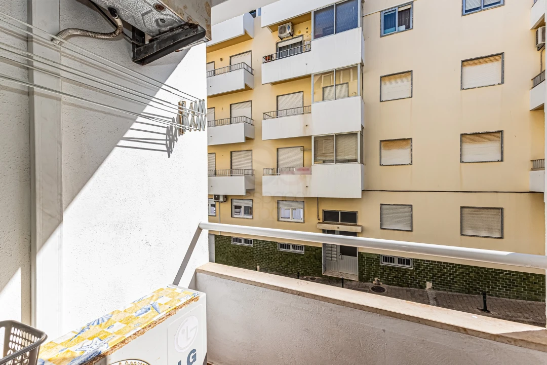 Apartamento T2 para Venda em Armação de Pera Foto 13