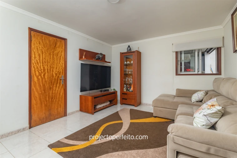 Moradia T3 para Venda em Esmoriz Foto 6