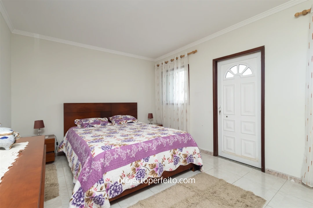 Moradia T3 para Venda em Esmoriz Foto 9