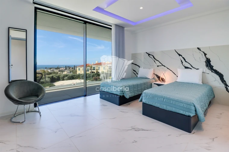 Moradia T5 para Venda em Porches Foto 21