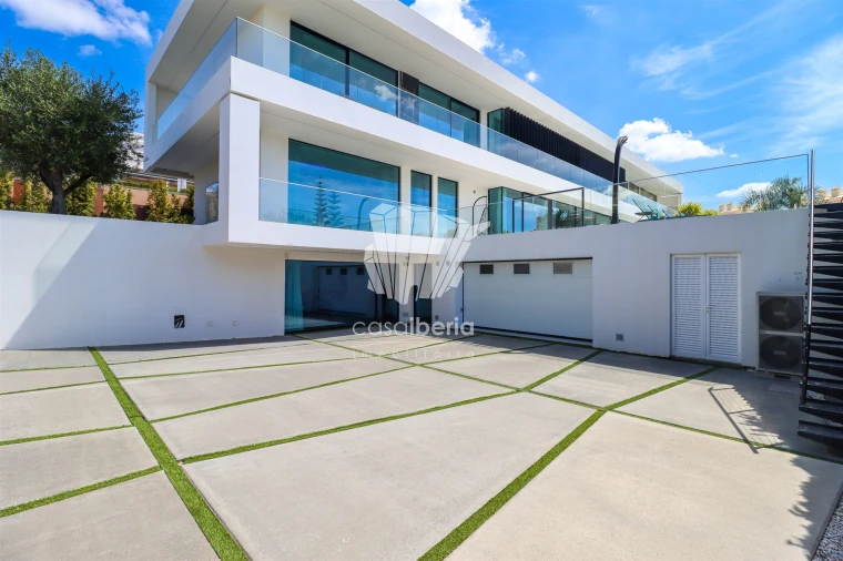 Moradia T5 para Venda em Porches Foto 50