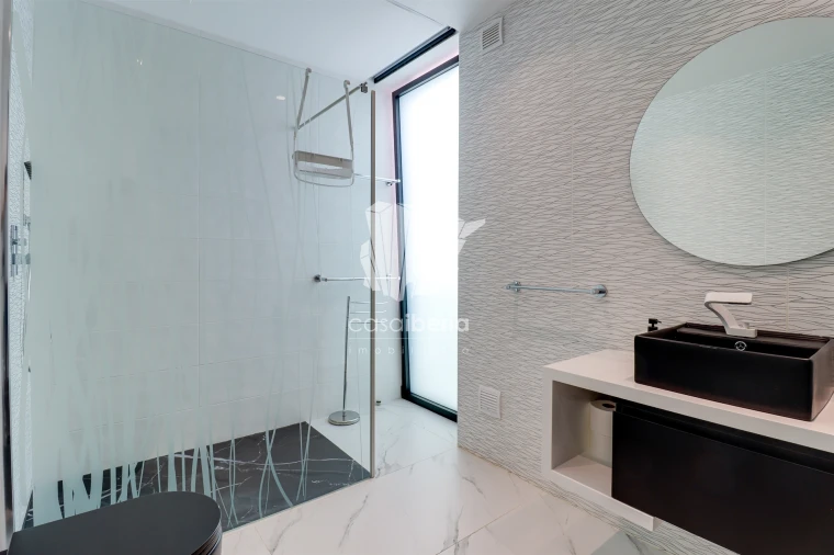 Moradia T5 para Venda em Porches Foto 19