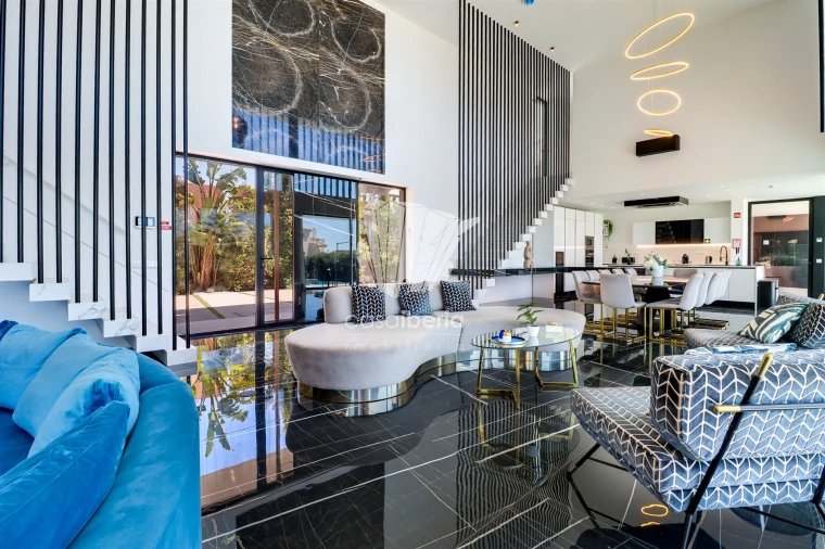 Moradia T5 para Venda em Porches Foto 9