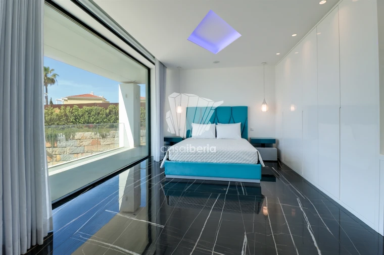 Moradia T5 para Venda em Porches Foto 36