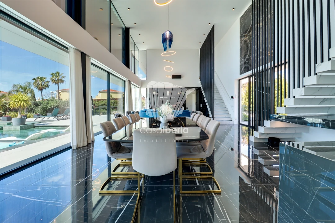 Moradia T5 para Venda em Porches Foto 5