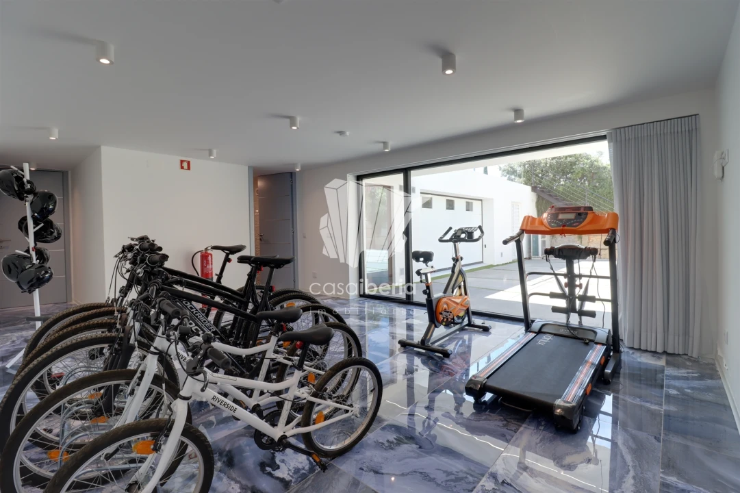 Moradia T5 para Venda em Porches Foto 57