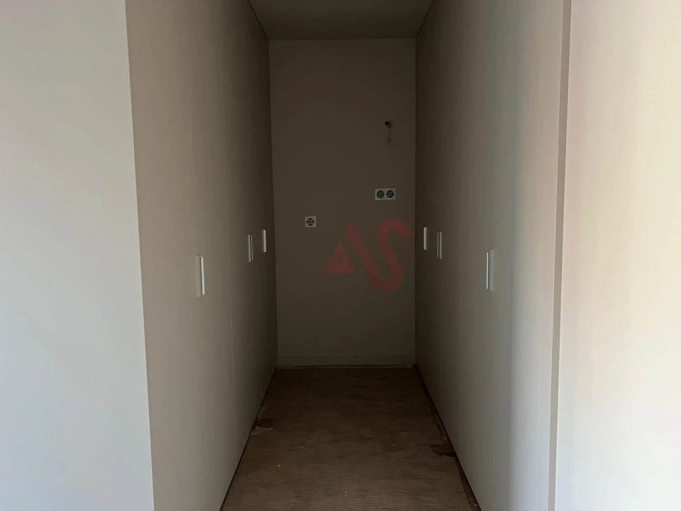Apartamento T4 para Venda em Paços de Ferreira Foto 3