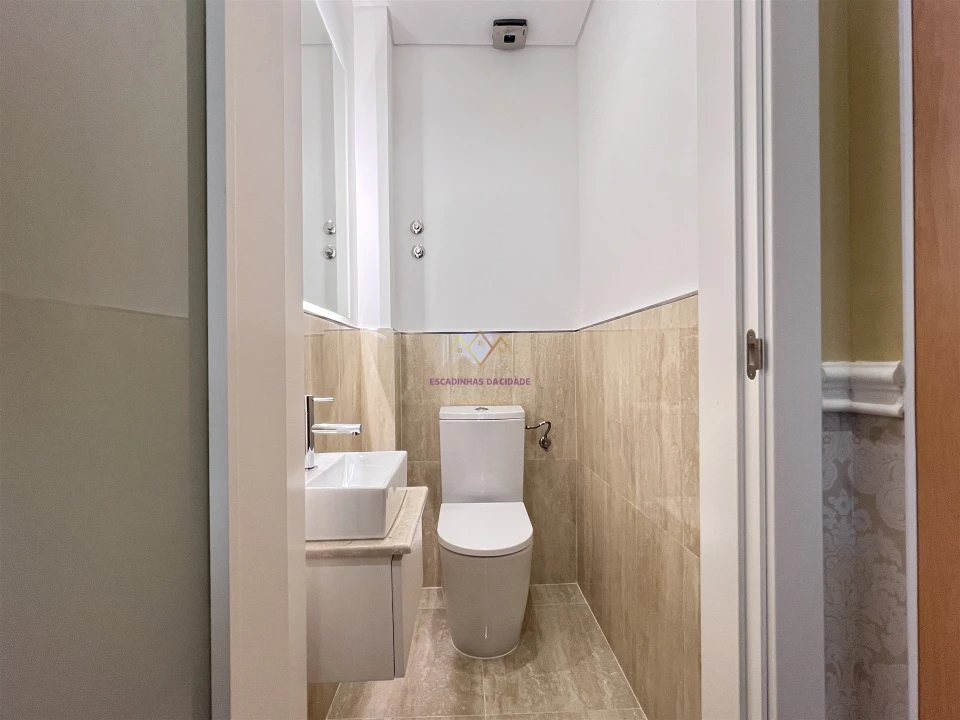 Apartamento T2 para Venda em Massamá e Monte Abraão Foto 18