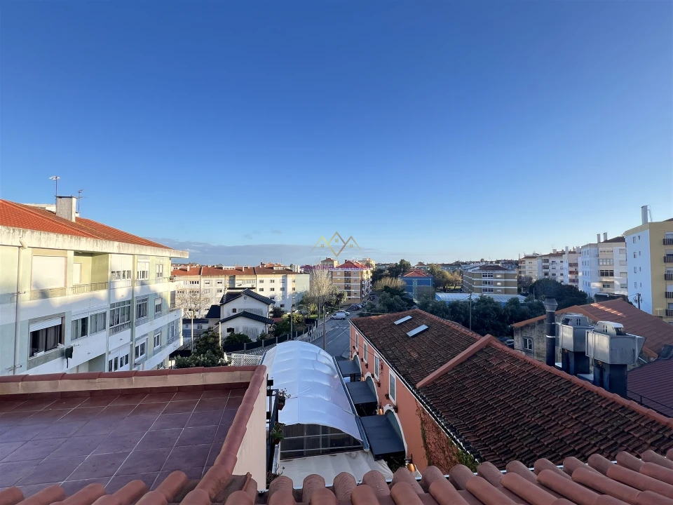 Apartamento T2 para Venda em Massamá e Monte Abraão Foto 20