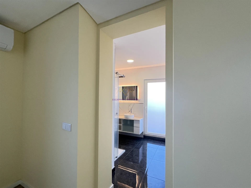 Apartamento T2 para Venda em Massamá e Monte Abraão Foto 16