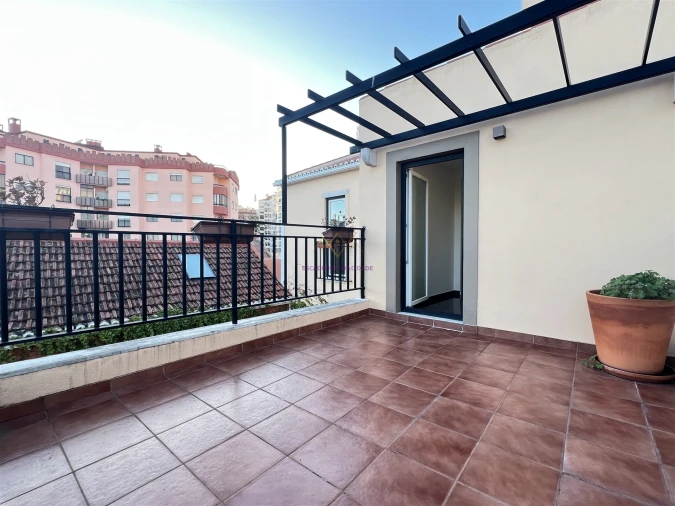 Apartamento T2 para Venda em Massamá e Monte Abraão Foto 4