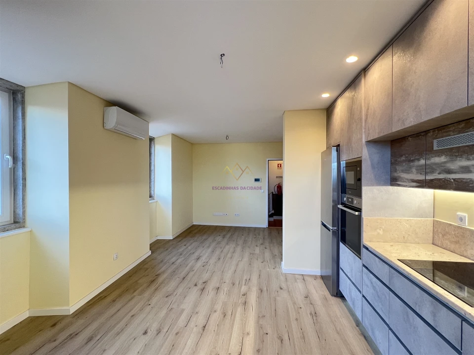 Apartamento T2 para Venda em Massamá e Monte Abraão Foto 3