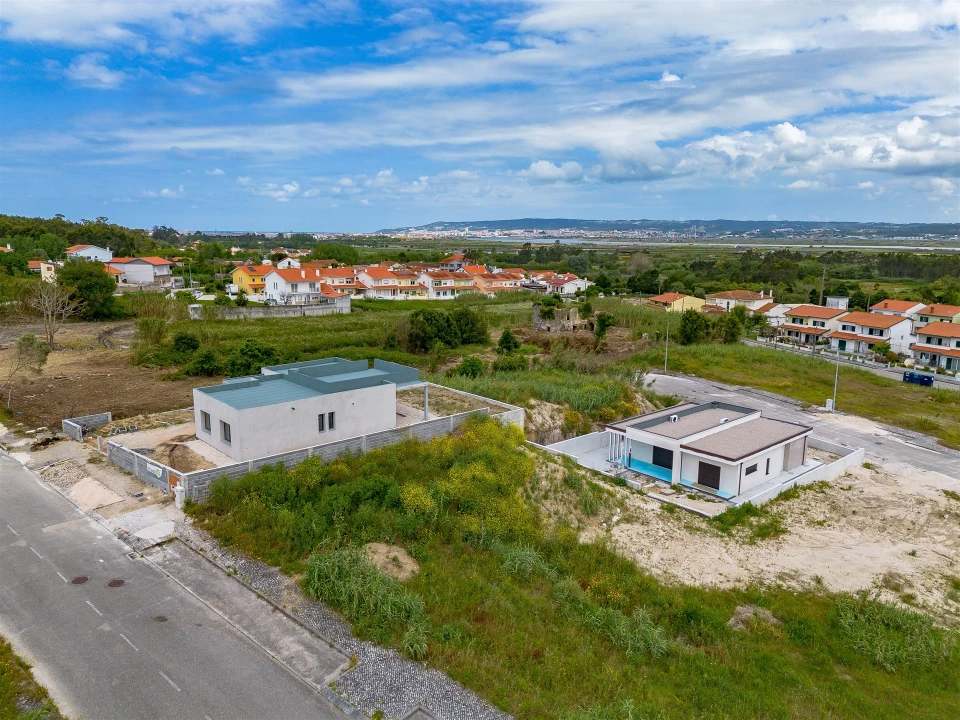 Terreno para Venda em Lavos Foto 1