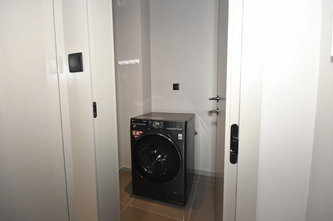 Apartamento T1 para Arrendamento em Aldoar, Foz do Douro e Nevogilde Foto 15