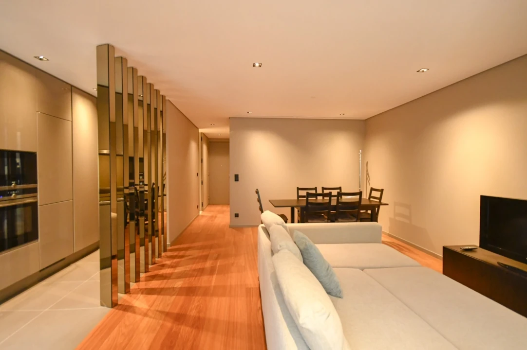 Apartamento T1 para Arrendamento em Aldoar, Foz do Douro e Nevogilde Foto 1