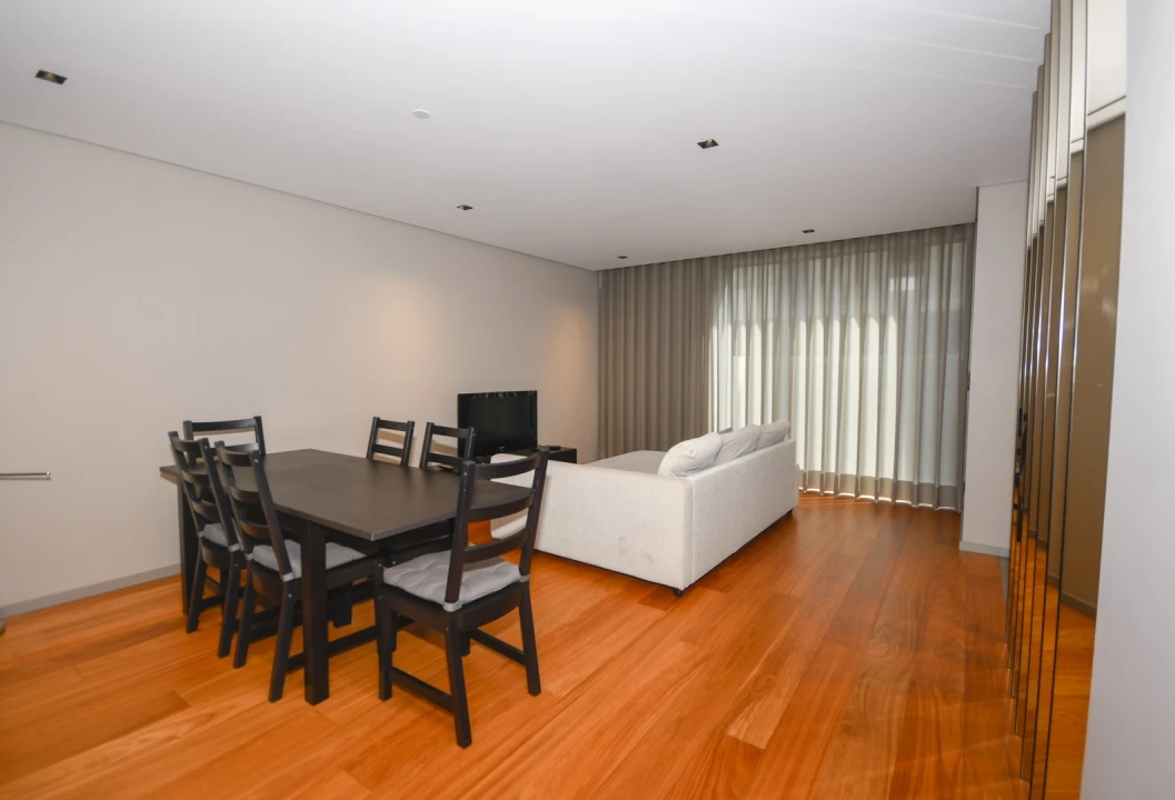 Apartamento T1 para Arrendamento em Aldoar, Foz do Douro e Nevogilde Foto 2