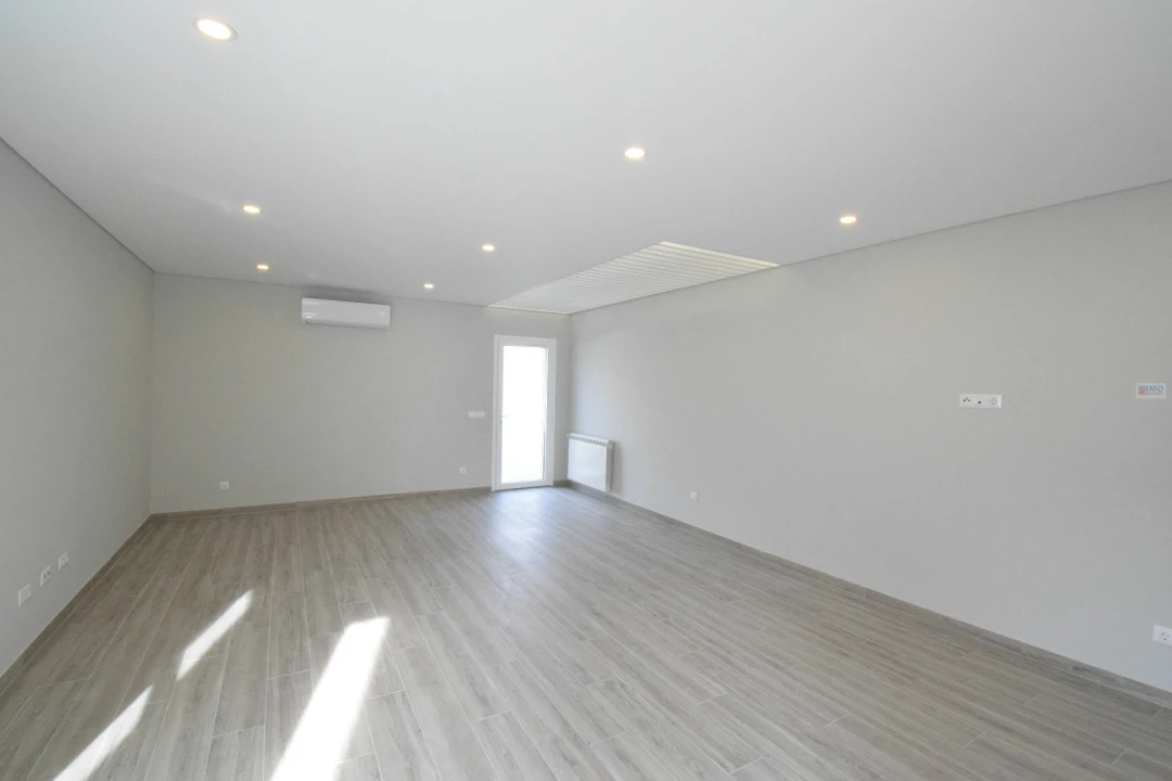 Moradia T4 para Venda em Covilhã e Canhoso Foto 21