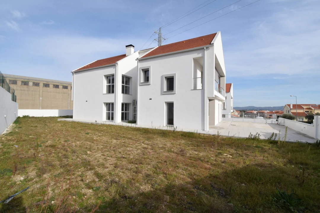 Moradia T4 para Venda em Covilhã e Canhoso Foto 12