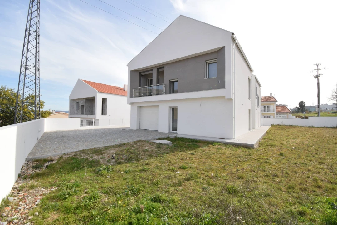 Moradia T4 para Venda em Covilhã e Canhoso Foto 11