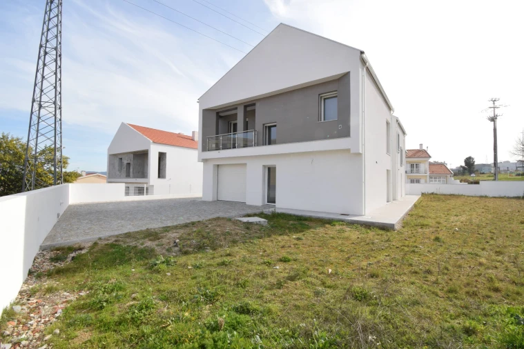 Moradia T4 para Venda em Covilhã e Canhoso Foto 11