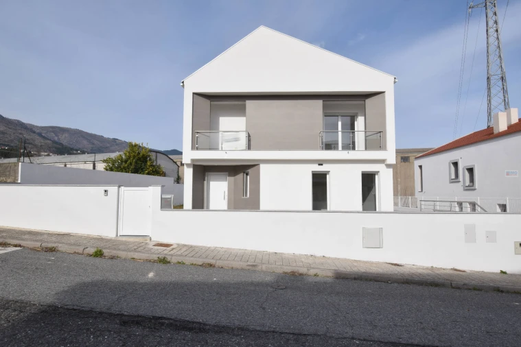 Moradia T4 para Venda em Covilhã e Canhoso Foto 2