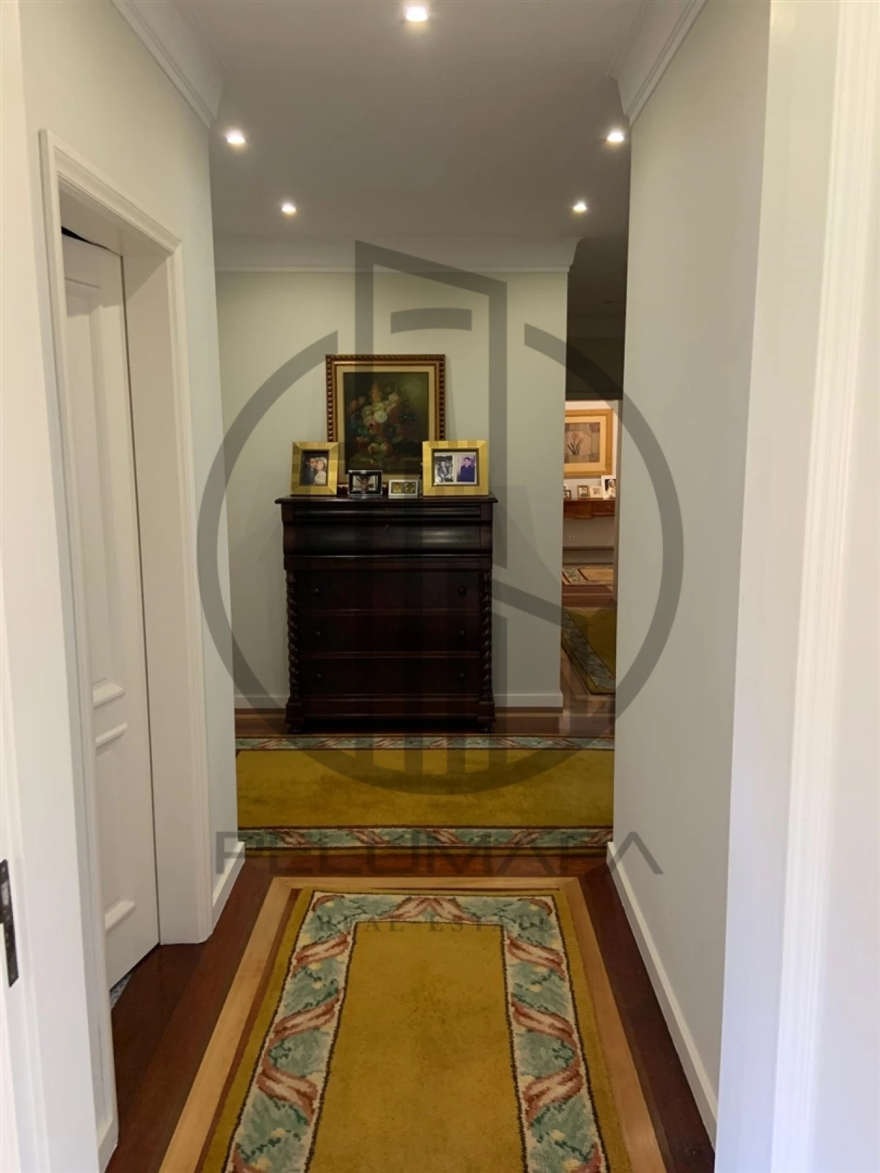 Moradia T0 para Venda em Requião Foto 3