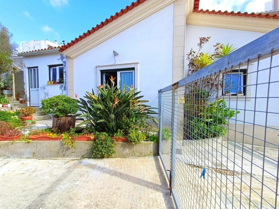 Moradia T4 para Venda em Tavarede Foto 41